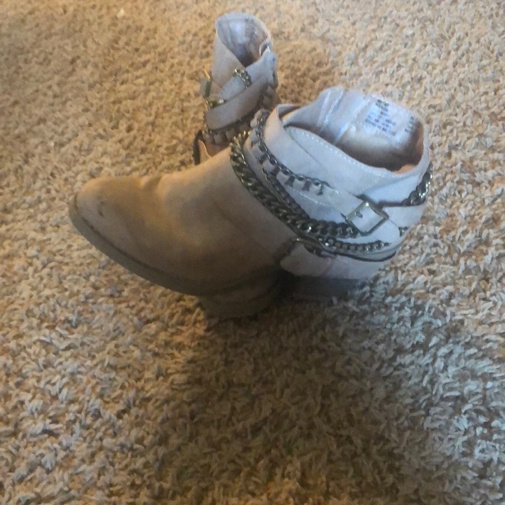 Short brown booties